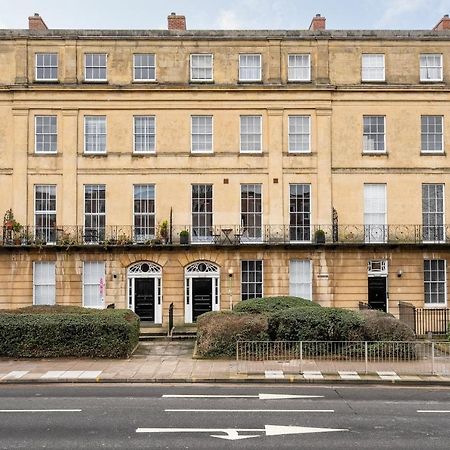High End Free Parking Wifi Balcony Ensuite Cheltenham Eksteriør bilde